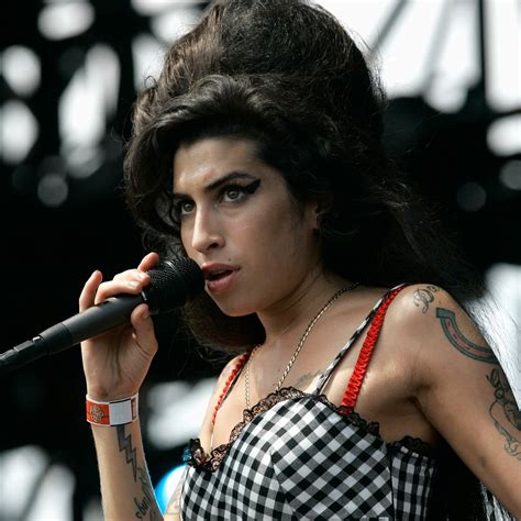 amy winehouse pussy|Amy Winehouse Porn Videos 